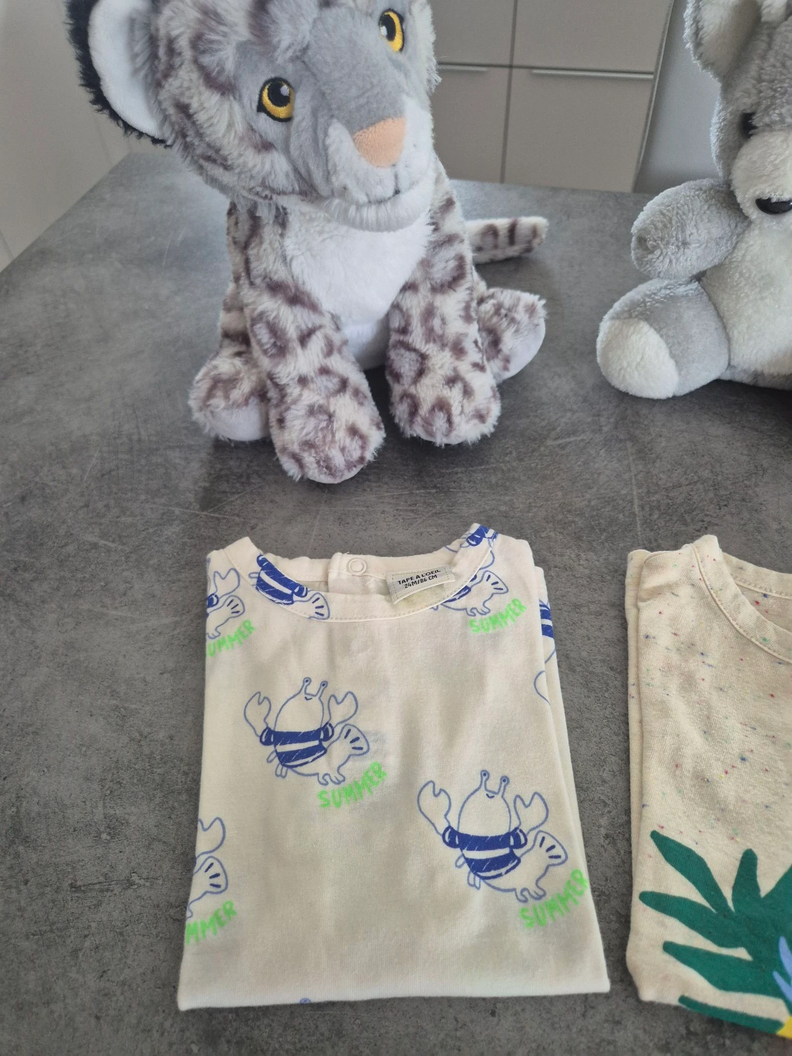 T-shirts – photo 2
